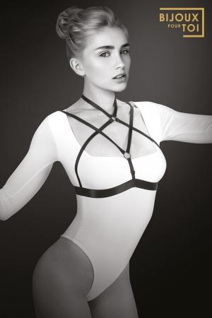 Harnais glamour tendance fetish pour sublimer votre poitrine et votre décolleté, en matière élastique, marque Bijoux Pour Toi.
