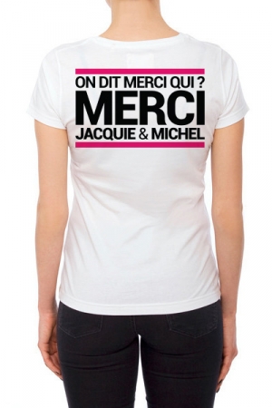 JM pensent aussi (et surtout) aux femmes avec un tee-shirt spécifique mettant mieux en valeur leurs charmes.