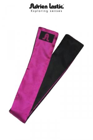 Bandeau de bondage en satin, pour lui bander les yeux ou lui attacher les mains.