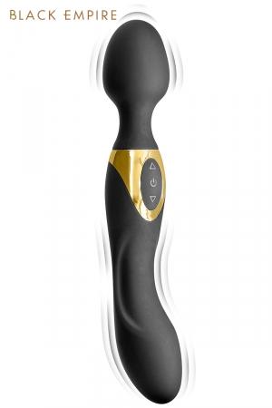 Coté wand : stimulation des zones érogènes externes et massages, coté vibromasseur : pénétration et stimulation du point G.