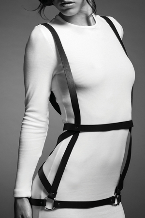 Harnais marron en forme de robe, d'inspiration bondage, 100% Vegan, collection Maze, par Bijoux Indiscrets.