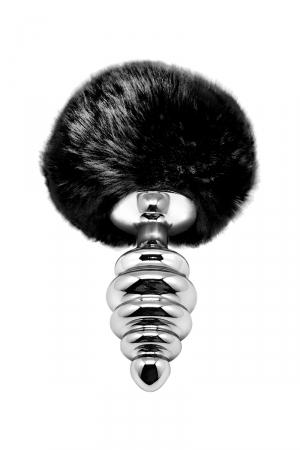 Plug anal en métal, modèle Medium 8 x 3,4 cm, forme annelée, surmonté d'un pompon noir en fourrure synthétique.