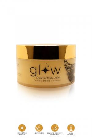 Crème pour le corps légère et scintillante au parfum délicat et sensuel.