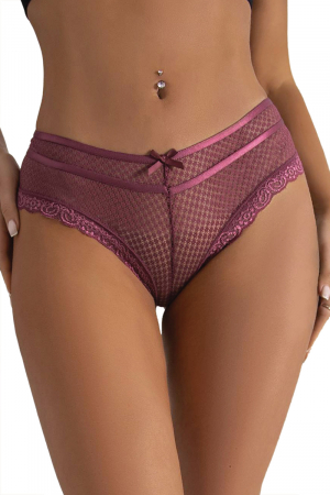 Superbe Tanga bordeaux ajouré dans le creux des reins pour un effet encore plus sexy.